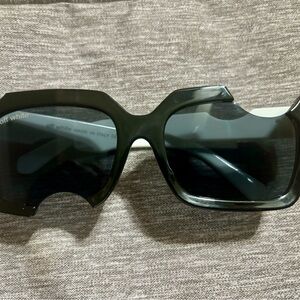 Off-White designed Black Sunglasses